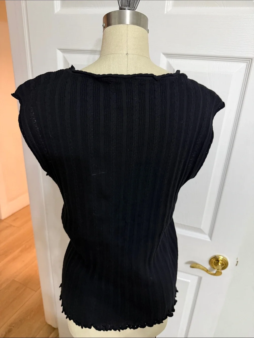 CHANEL Black Ribbed Cap-Sleeve Knit Top